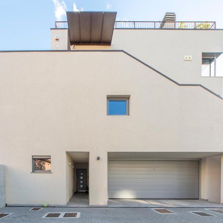 Housmart Toscana 53 Black Bologna Exterior foto