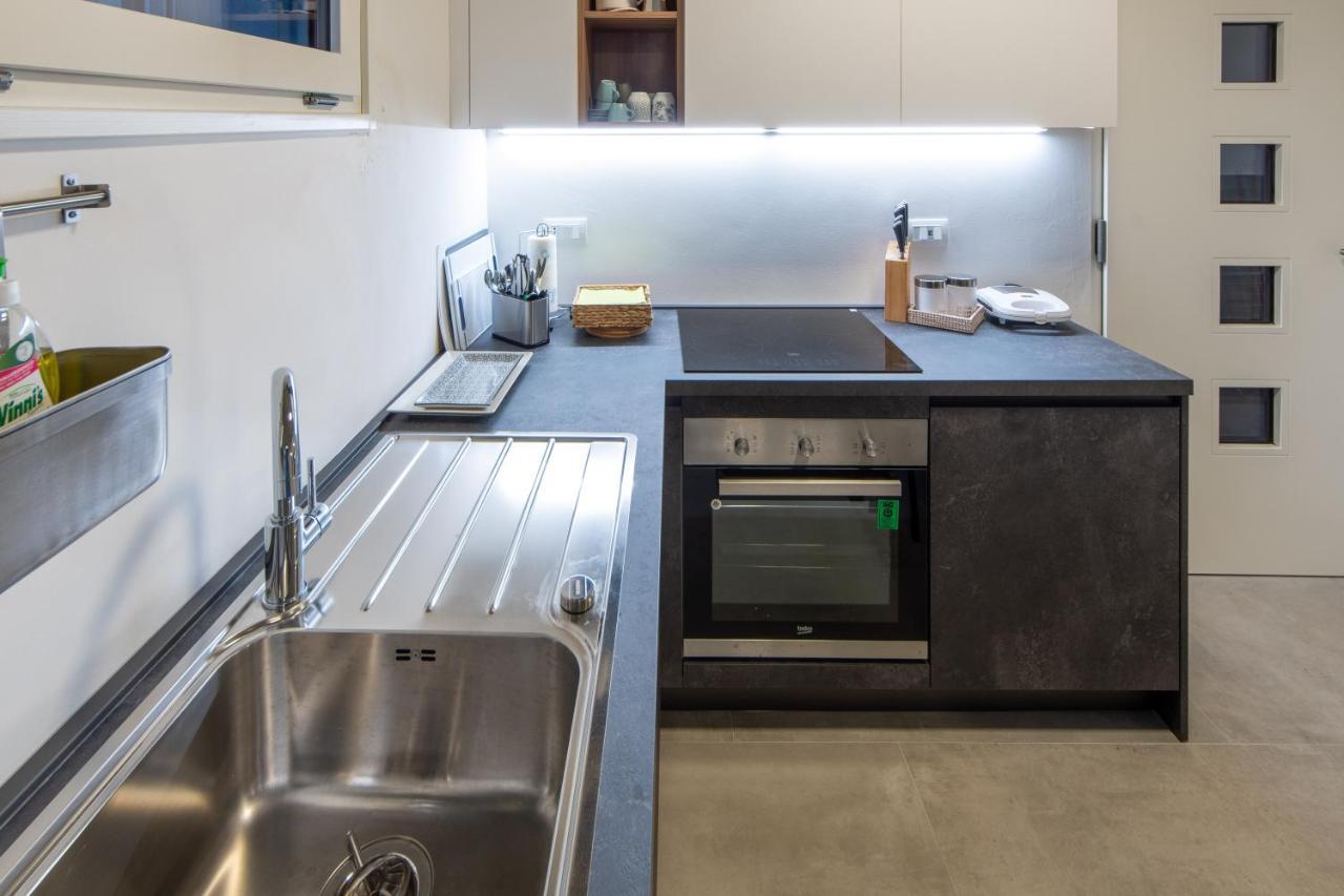 Housmart Toscana 53 Black Bologna Exterior foto